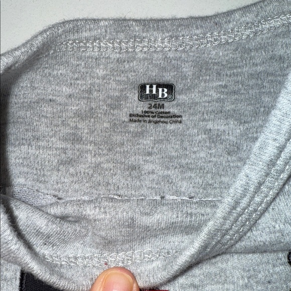 Baby Girl Onesie w/ Bow - Picture 4 of 4